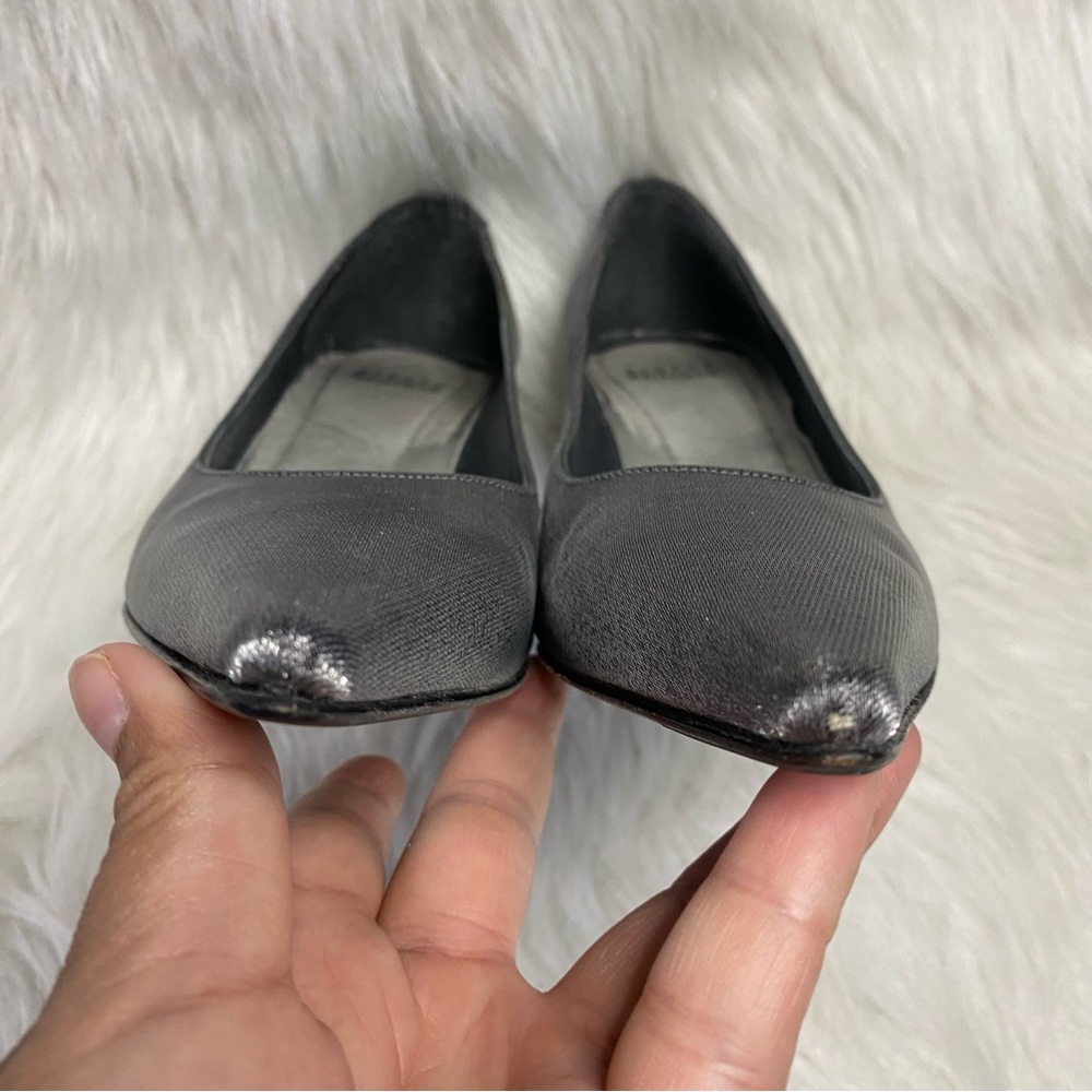 Stuart Weizmann Silver Pointed Toe Heels Size 7 M - image 7